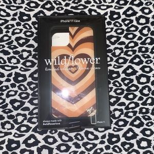 Wildflower Iphone 11 Brown Heart Phone Case